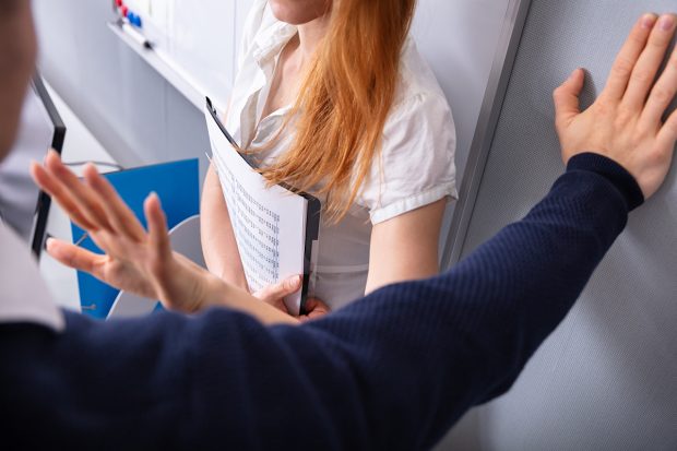 Harta hărțuirii sexuale din învățământ. Proiect jurnalistic care va documenta cazuri produse în școlile și universitățile din România
