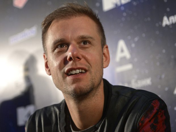 EXCLUSIV. Ajuns pentru prima dată în România acum 19 ani, Armin van Buuren a rămas marcat de un moment petrecut aici: „A existat atât de multă emoție și chimie acolo!”
