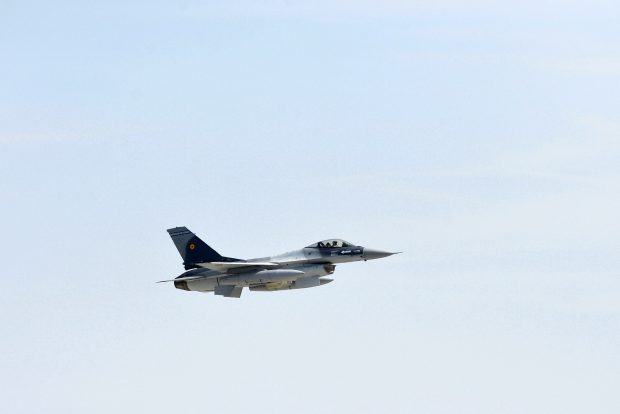 România a semnat contractul pentru cele 32 de avioane F-16 din Norvegia. Primele aeronave vin la sfârşitul anului viitor