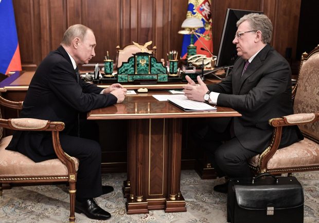 Șeful Curții de Conturi a Rusiei a avut curajul să-i spună lui Putin ceea ce Curtea de Conturi din România nu-i spune lui Iohannis