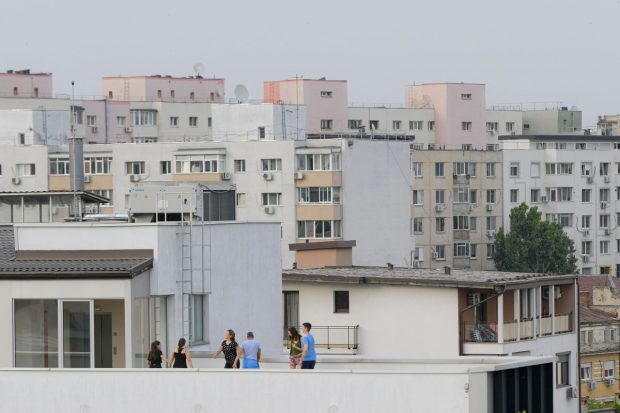 Sute de blocuri din Sectorul 4, dar și Institutul de Neurologie și Boli Neurovasculare, fără apă caldă până pe 3 iulie