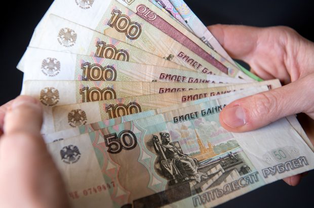 Cum a ajuns rubla rusească mai puternică decât înainte de război 