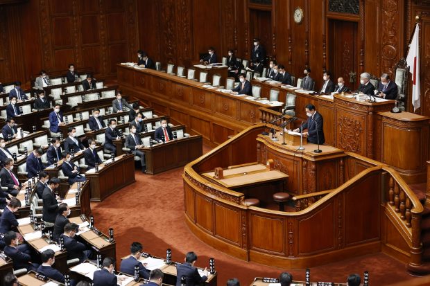 Japonia va pedepsi cu închisoarea „insultele online”, după ce o fostă luptătoare profesionistă s-a sinucis din cauza hărțuirii online