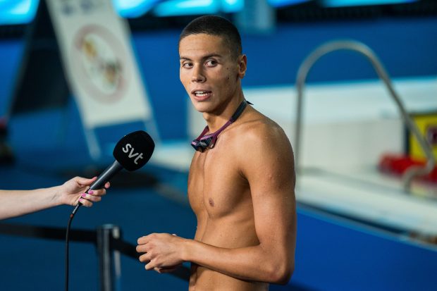 David Popovici se vede la TVR. Postul public anunță că va difuza Campionatele Mondiale de înot, după un val de critici