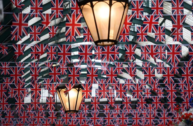Susținerea pentru monarhie în Marea Britanie, la cel mai scăzut nivel înregistrat din 1983 până astăzi, arată un sondaj