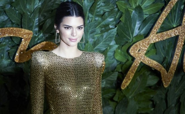 Kendall Jenner, complet goală la plajă. Fotomodelul în vârstă de 26 de ani și-a arătat formele