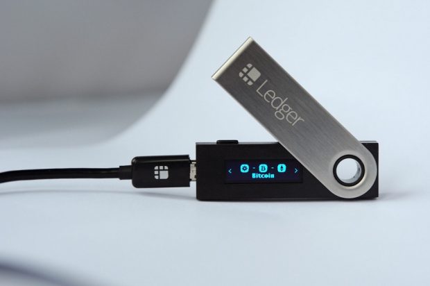 Ce portofel crypto să alegi pentru a stoca Bitcoin, Ethereum sau Elrond?