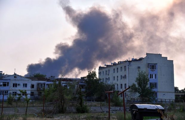 LIVETEXT Război în Ucraina, ziua 121 | ”Rușii bombardează Severodonețk aproape în fiecare zi de patru luni. 90% dintre case, avariate sau distruse”