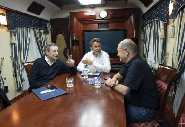 Liderii Germaniei, Franţei şi Italiei au ajuns la Kiev. Împreună cu ei ar urma să viziteze Ucraina și Klaus Iohannis