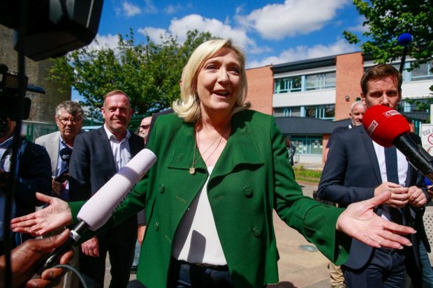 „Un eveniment seismic”. Ce aduce succesul istoric al extremei drepte la alegerile parlamentare franceze