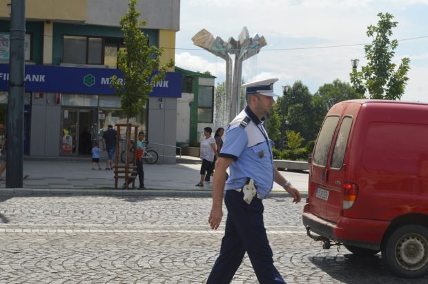 Polițistul din Vaslui care a împușcat în cap un șofer fugar, condamnat pentru ucidere din culpă. Cât va trebui să plătească Poliția familiei victimei