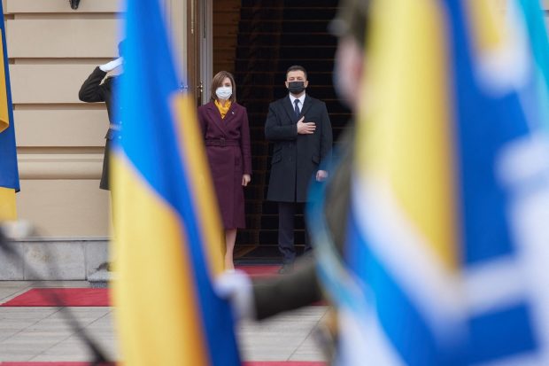 Moldova și Ucraina au primit statutul de state candidate la aderarea la UE. Președintele Consiliului European: „Un moment istoric”
