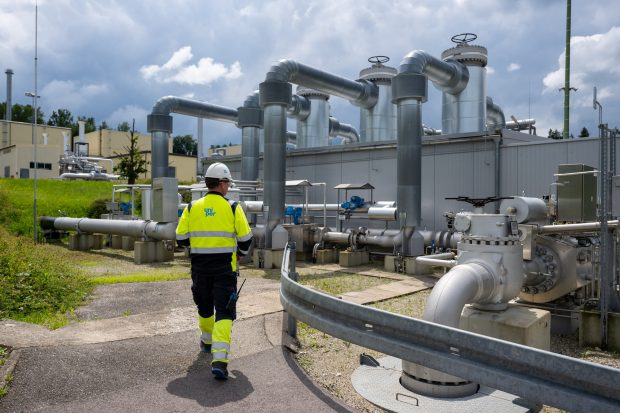 Industriașii germani avertizează că țara riscă să intre în recesiune, dacă Rusia taie gazele. Analist: „Când Germania strănută, România face gripă”