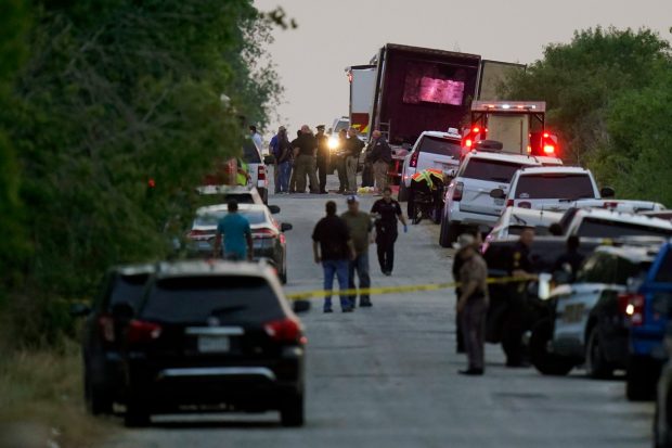 VIDEO | 46 de oameni, găsiți morți într-un camion abandonat în Texas. Trei persoane, reținute de poliție