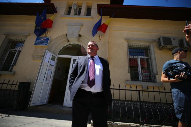 Referendumul pentru demiterea primarului din Dumbrăvița a picat. Cvorumul de participare nu a fost atins