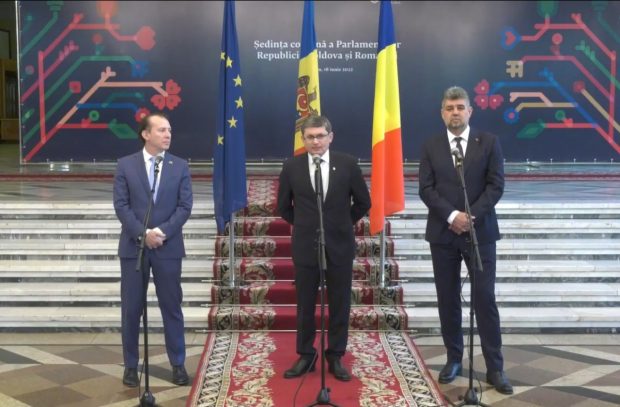 Declaraţia comună a parlamentelor român şi moldovean: România va sprijini demersurile Republicii Moldova de aderare la UE