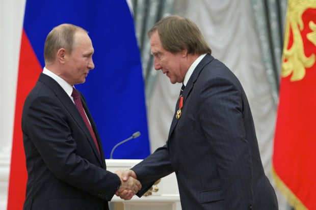 Iahturi și un violoncelist apropiat de Putin, pe lista ultimelor sancțiuni impuse de SUA