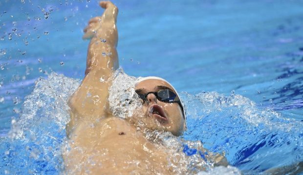 Dublă răsturnare de clasament în finala mondială de 50 m spate. Ce pe loc a încheiat Robert Glință