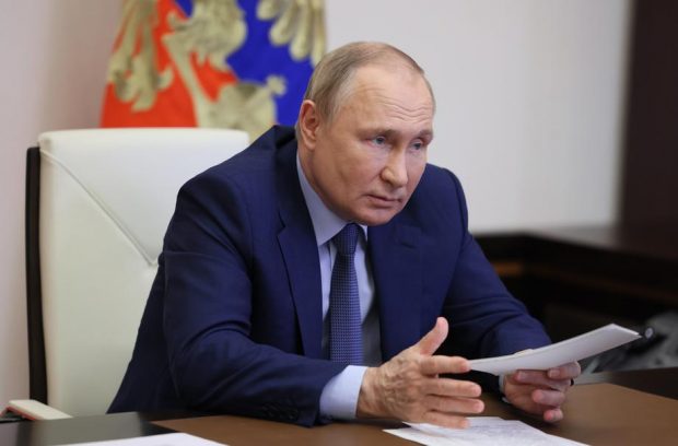 Putin spune că „a fost nevoit” să atace Ucraina și numește sancțiunile Occidentului „nesăbuite și nebunești”