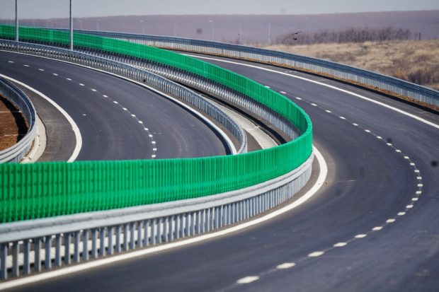 Sorin Grindeanu anunţă când se va da în circulaţie primul lot al Autostrăzii Sibiu-Piteşti