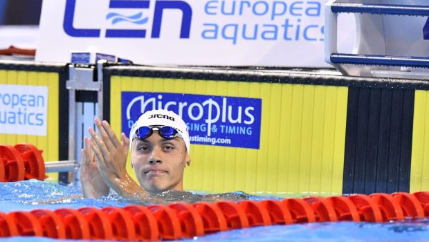 David Popovici luptă azi pentru aur în proba de 50 de metri liber de la Europenele de juniori de la Otopeni
