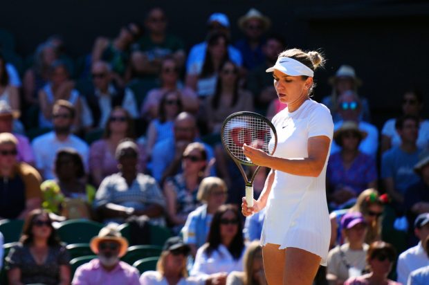 Simona Halep se oprește în semifinală la Wimbledon. Învinsă în două seturi de Elena Rybakina