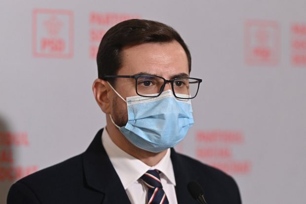 Adrian Chesnoiu, urmărit penal de DNA. Este acuzat că ar fi trucat un concurs de angajare