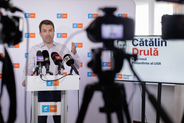 USR îl acuză pe Lucian Bode că a fugit de moțiune. Cătălin Drulă: Premierul Ciucă trebuie să-l demită urgent