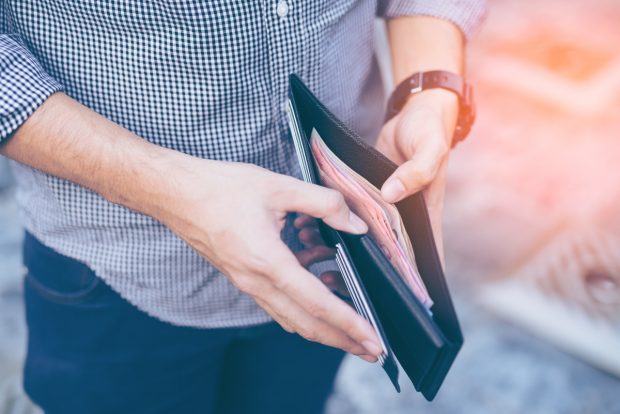 Ce salarii sunt în telecom: în funcție de job, experiență și județ, variază între 1.600 și 30.000 de lei