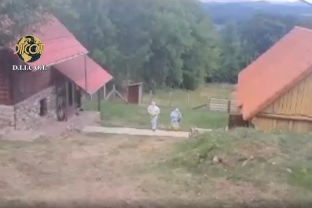 Unul dintre „chimiștii” columbieni arestați în Munții Apuseni când cristalizau cocaină e „sicario”, asasin plătit al celui mai mare cartel de droguri din Columbia