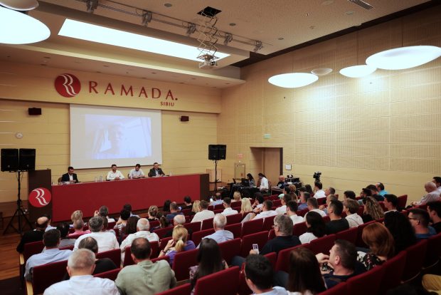 USR a început miercuri să-și voteze următorul președinte: Șase membri candidează