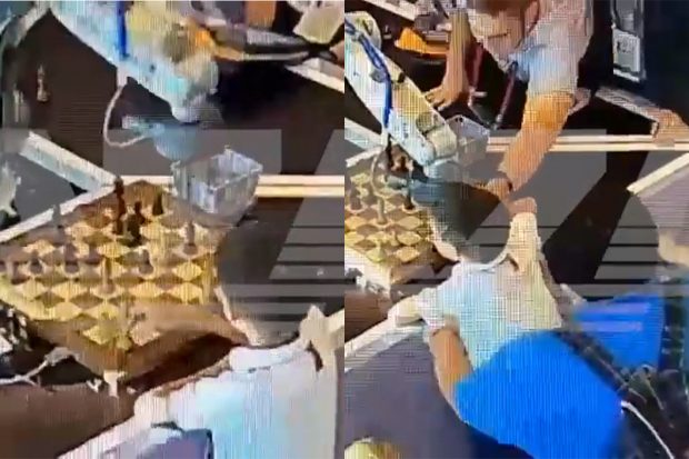 Incident șocant la un turneu de șah din Moscova: un robot a rupt degetul unui copil de 7 ani, în timpul unui meci