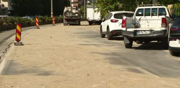 Trafic blocat în București, după ce un camion cu ulei s-a răsturnat aproape de Piața Unirii