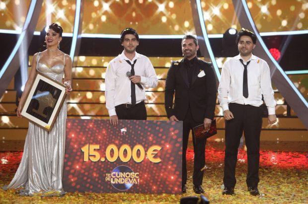 Cuza și Emi au câștigat „Te cunosc de undeva!”, sezonul 17. Ce vor face cu premiul în valoare de 15.000 de euro
