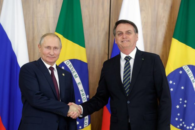 Bolsonaro spune că s-a înțeles cu Putin pentru ca Brazilia să cumpere motorină ieftină din Rusia