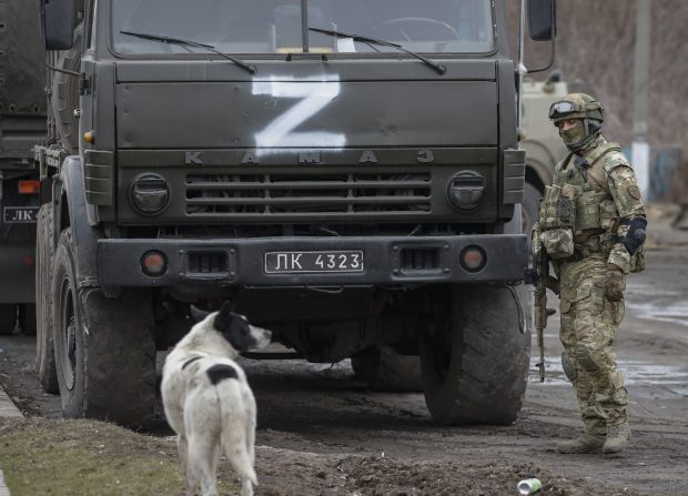 Tot mai mulți tineri ruși încearcă să evite serviciul militar, de teamă să nu ajungă să lupte în războiul din Ucraina