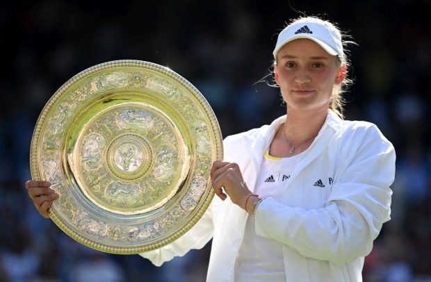 Sportiva care a eliminat-o pe Simona Halep de la Wimbledon a câștigat finala. E primul trofeu de Grand Slam pentru Elena Rybakina