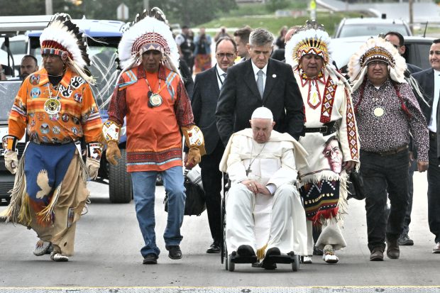 Papa Francisc și-a cerut scuze, în Canada, pentru „răul deplorabil” al abuzurilor comise împotriva indigenilor din școlile rezidențiale catolice