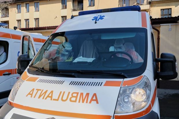 Doi ani de închisoare cu suspendare pentru un șofer de ambulanță din Cluj care a lovit mortal pe trecerea de pietoni un copil