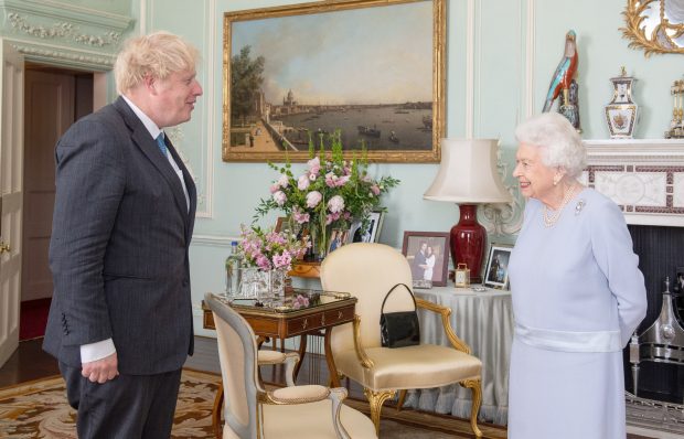Reacții după demisia lui Boris Johnson: „Ar trebui să-și ceară iertare reginei”