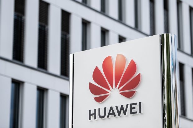 Uniunea Europeană analizează posibilitatea de a interzice participarea Huawei la dezvoltarea tehnologiei 5G