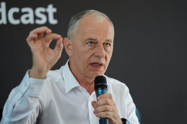 Mircea Geoană, președinte. Mulți lideri, puțini oameni