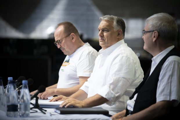 Viktor Orban, în România: între „rasism din anii ‘40” și „ajutor pentru pace”