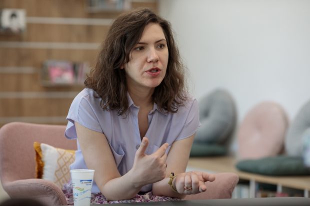 INTERVIU. Monica Stan, regizoarea lui „Imaculat”, filmul premiat la Veneţia, care spune povestea unei tinere internate într-o clinică de dezintoxicare: „Când intri acolo, tu nu mai ai intimitate”
