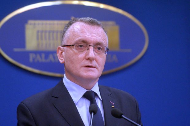 Schimbare anunțată de Sorin Cîmpeanu în educație. Inspectoratele școlare se desființează