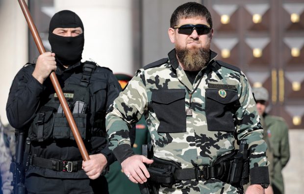 Ramzan Kadîrov îi cere lui Putin să-l lase să atace Kievul: „Sperăm cu disperare că comandantul nostru suprem va da un ordin!”