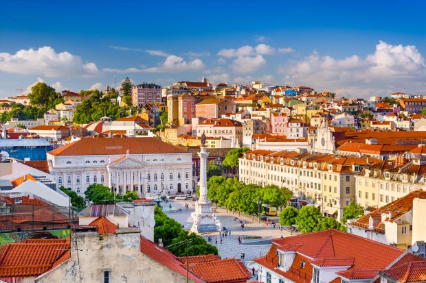 Portugalia vrea să forțeze proprietarii de locuințe libere să găsească chiriași. Motivul invocat de guvern