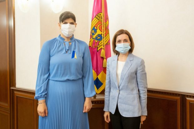 Maia Sandu, vizitată de Kovesi la Chişinău. „Contăm pe ajutorul EPPO în investigarea fraudelor comise de fugarii de justiția moldovenească”