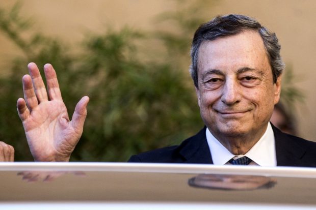 Premierul italian Mario Draghi a demisionat și a deschis calea pentru alegeri anticipate care favorizează dreapta radicală