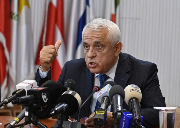 Petre Daea anunță primele măsuri pentru fermierii afectați de secetă. Ce este programul „De trei ori subvenții”